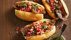 Los mejores choripanes chilenos que probarás. Receta sorprendente y variedades
